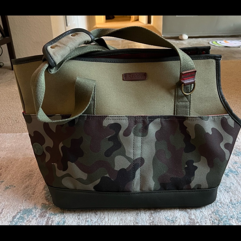 Reddy pet carrier